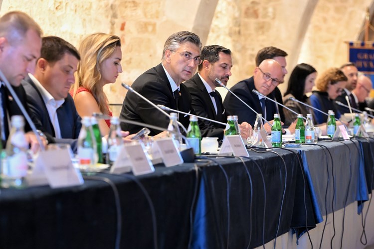 Slika /1_A_fotke_vijesti/hvar 1.jpg